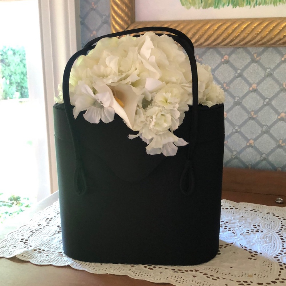 NWOT Unique and stunning hand made purse. Camera bag/satchel style.